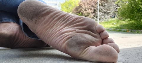 Download barefoot.eva OnlyFans videos and photos for free 

 picture 2