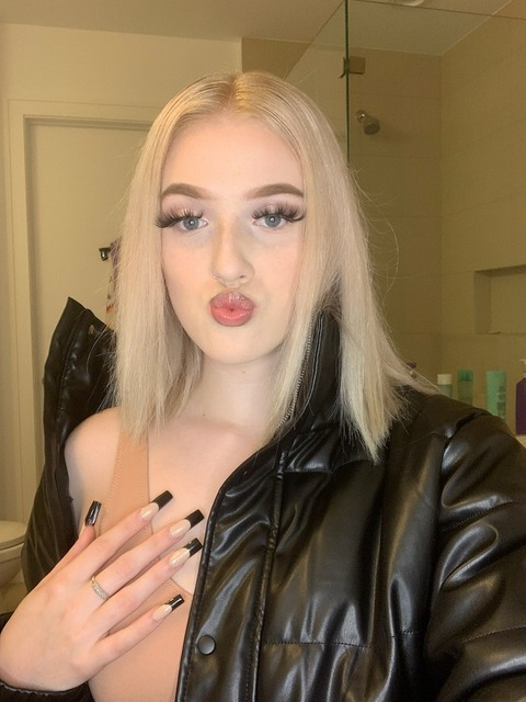 Onlyfans leaked barely18bunny 

 picture 2