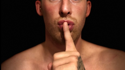 batmanlips (JR ѴÍԹ🫦™) OnlyFans Leaked Content 

 picture 2