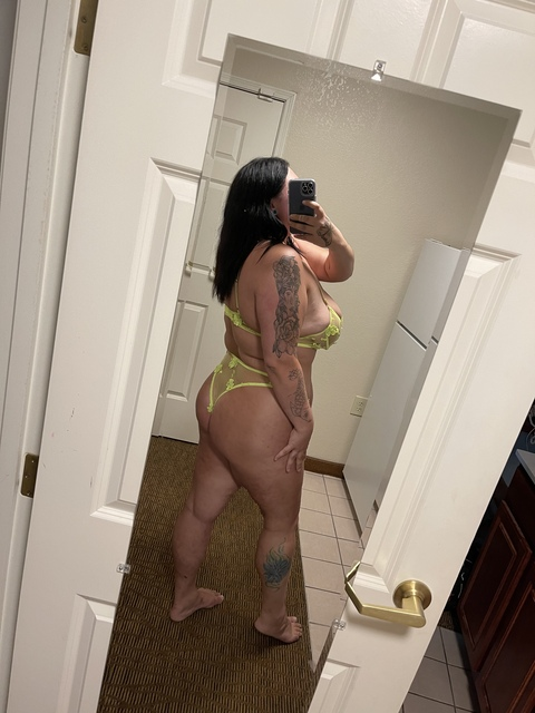 bbclovingbbw96 (Marissa McGinnes) OnlyFans Leaked Videos and Pictures 

 picture 2
