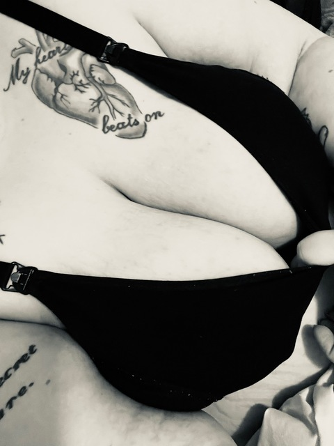 bbwbri05 (BBW Bri ❤️) free OnlyFans Leaked Videos and Pictures 

 picture 2