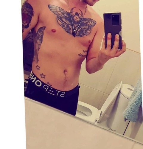 View Benji (bdbenji93) OnlyFans 20 Photos and 1 Videos leaks 

 picture 2