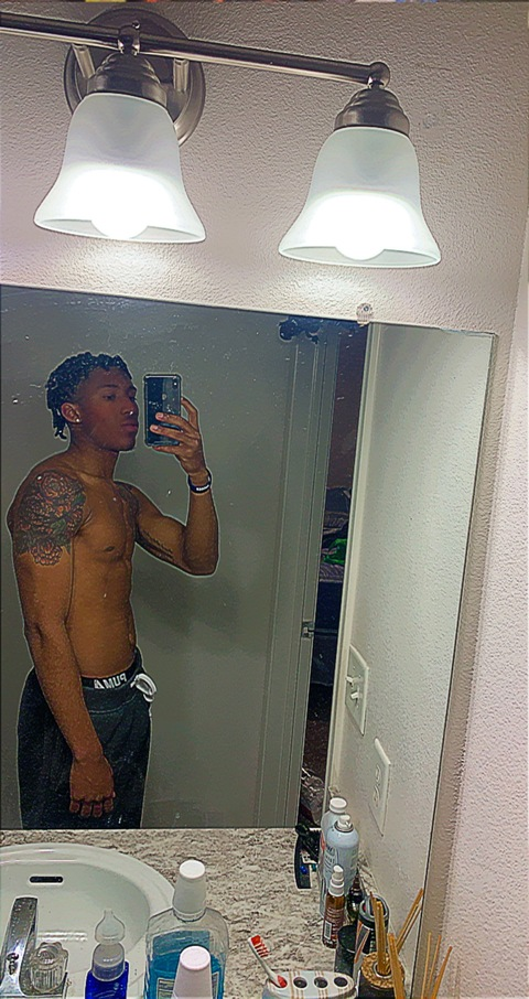 bdgabee OnlyFans Leak 

 picture 2