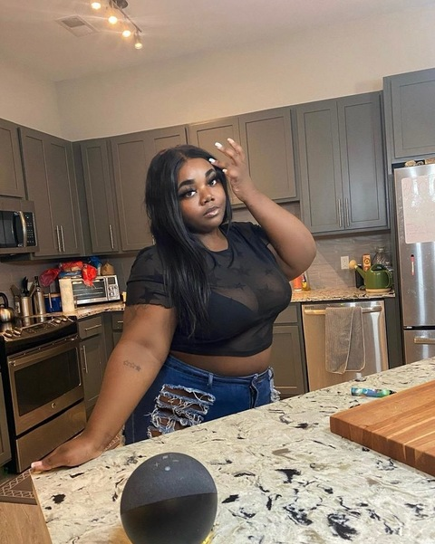 View $6 🍆 RATES ( Teasers and PPV) (beautifullenafree) OnlyFans 28 Photos and 8 Videos gallery 

 picture 2