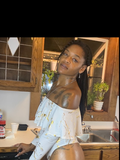 @beautysbaddie leak Onlyfans photos free 

 picture 2