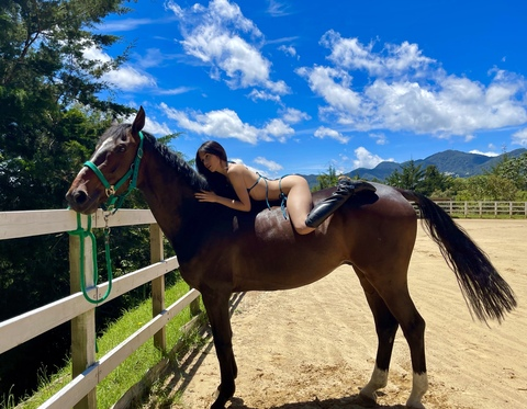 beccarider OnlyFans Leak 

 picture 2