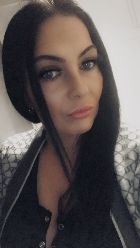 becki_official (Becki_official) free OnlyFans Leaked Content 

 picture 2