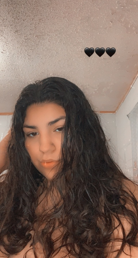 View becky_8117 OnlyFans content for free 

 picture 2