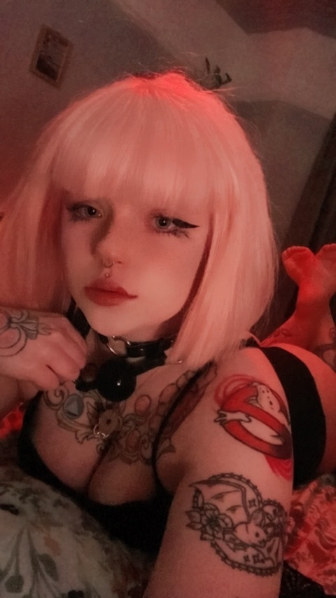 beeshoneypot OnlyFans Leak (94 Photos and 40 Videos) 

 picture 2