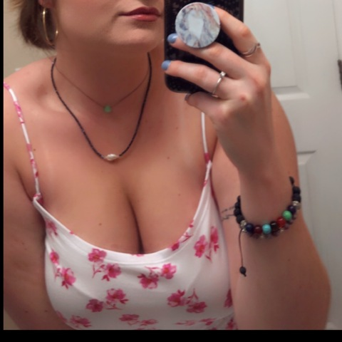 View bella-wood OnlyFans content for free 

 picture 2