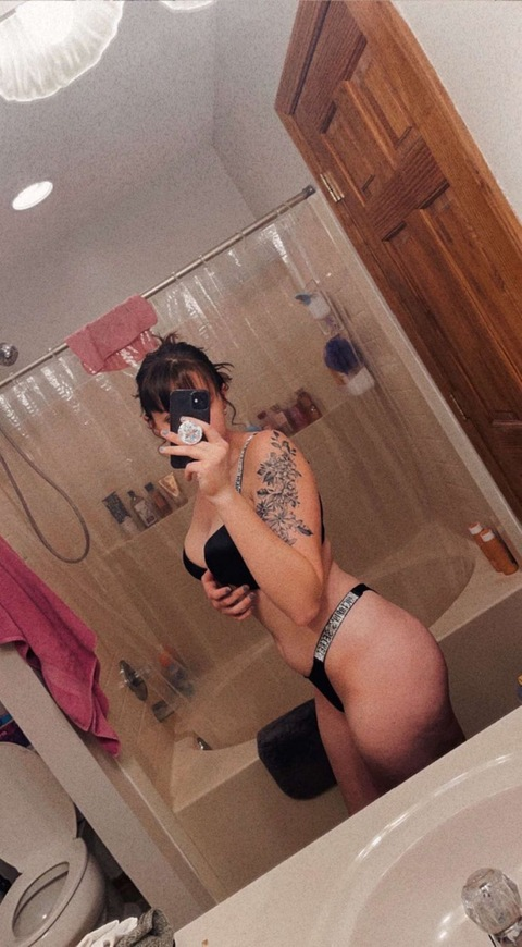 bella_charm OnlyFans Leaked Photos and Videos 

 picture 2
