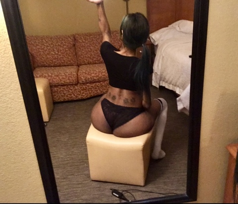 bella_donna_ts (Bella_DonnaTS) OnlyFans content 

 picture 2