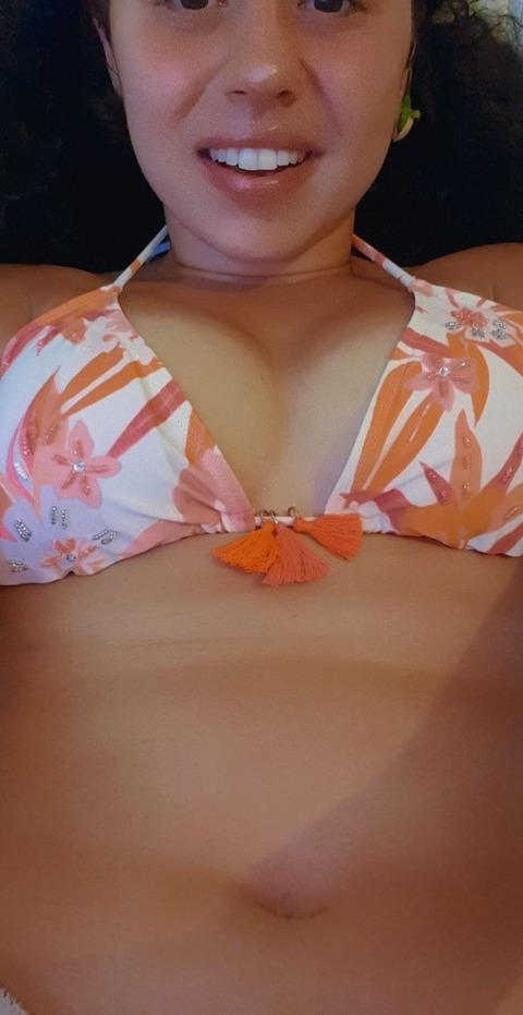 Onlyfans leak bellablueuk 

 picture 2