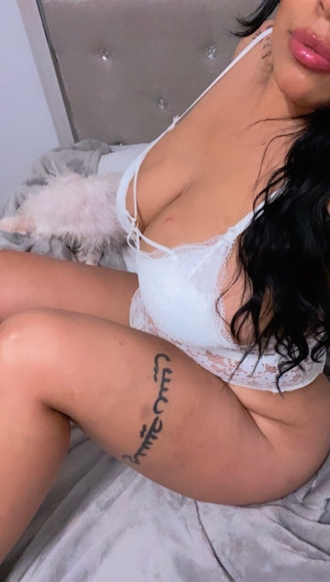bellaox (Bella) free OnlyFans Leaked Videos and Pictures 

 picture 2