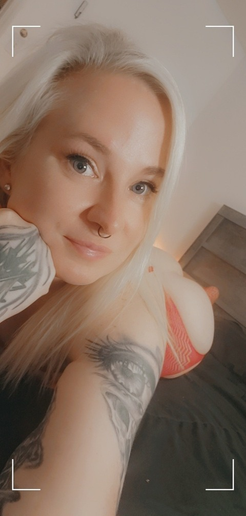 Download belllove33 OnlyFans content free 

 picture 2
