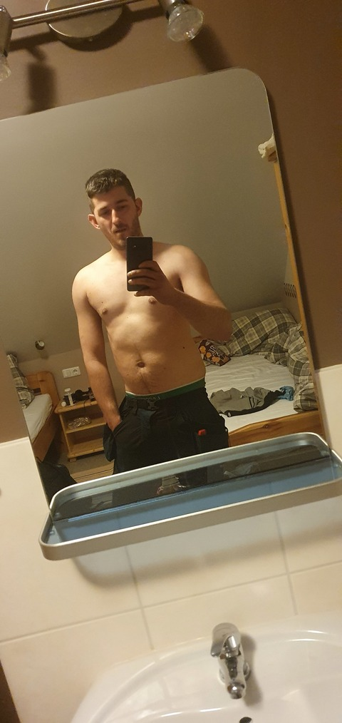 Onlyfans leaks bendczo 

 picture 2