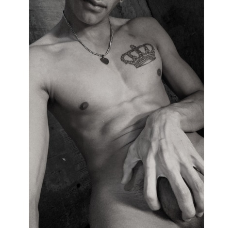 benjamin432 (Benjamin diaZ) free OnlyFans Leaked Videos and Pictures 

 picture 2