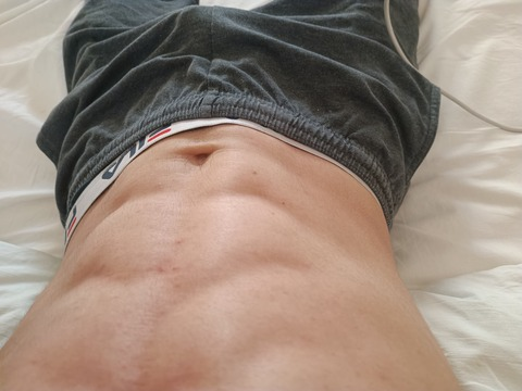 bernard005 OnlyFans Leaked 

 picture 2