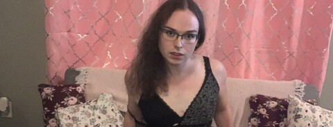 bethchaseathome OnlyFans Leak (12 Photos and 6 Videos) 

 picture 2