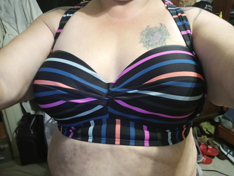 View Bet (betmatronic) OnlyFans 4 Photos and 1 Videos for free 

 picture 2