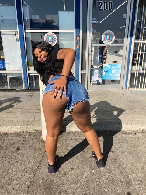 Onlyfans free bezell 

 picture 2