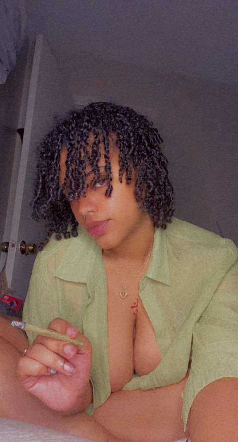 Onlyfans leaked big.yellow.woman 

 picture 2