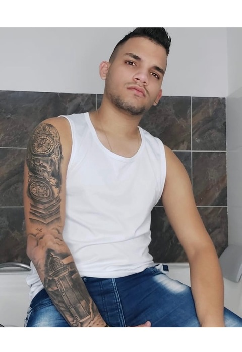 Download big22cmhotx OnlyFans content for free 

 picture 2