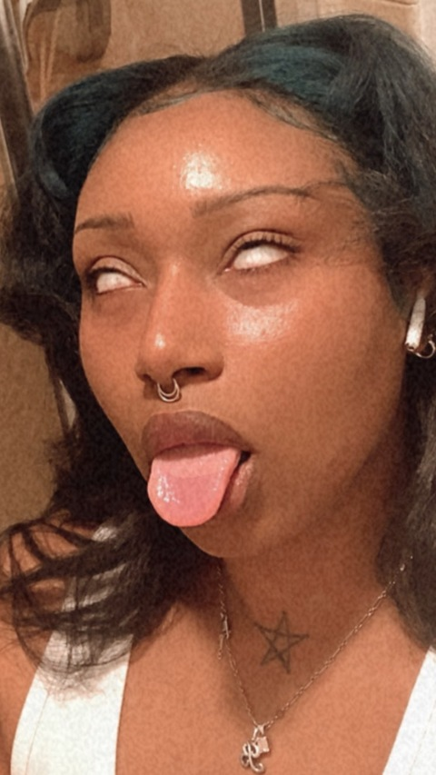 bigbadbrat OnlyFans Leak (10 Photos and 19 Videos) 

 picture 2