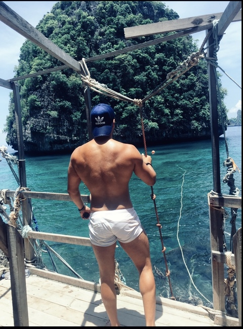 View bigbigalex (BigBig) OnlyFans 73 Photos and 29 Videos leaks 

 picture 2