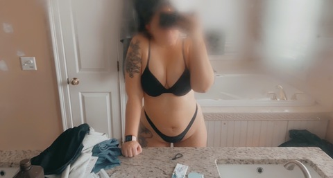 View bigbootyjudy_1 OnlyFans content for free 

 picture 2