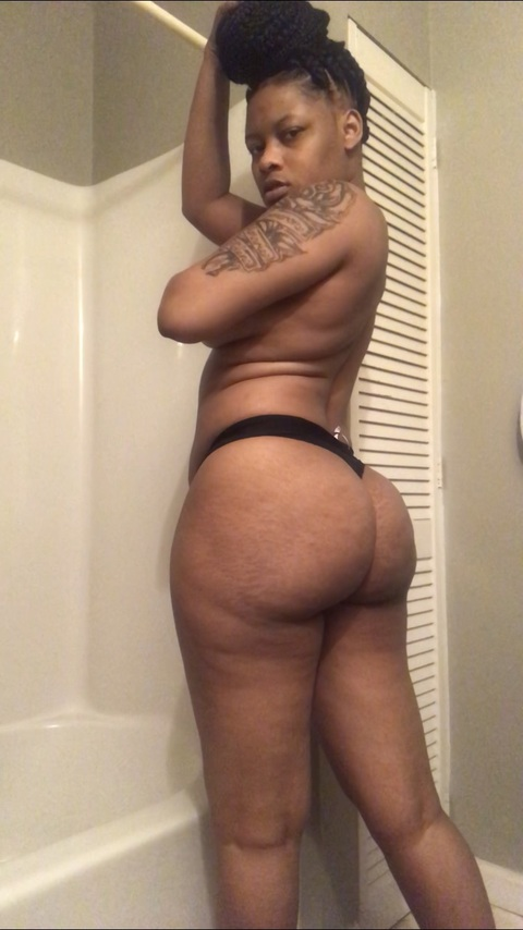 bigbootykie OnlyFans Leaked 

 picture 2