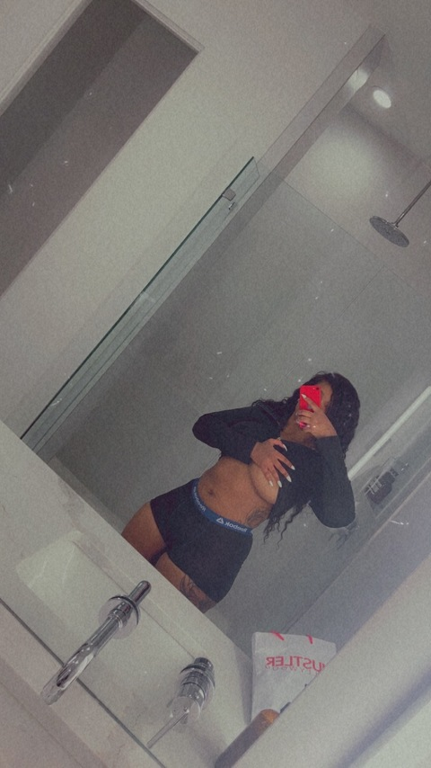 View bignie (Big Nie) OnlyFans 55 Photos and 97 Videos gallery 

 picture 2