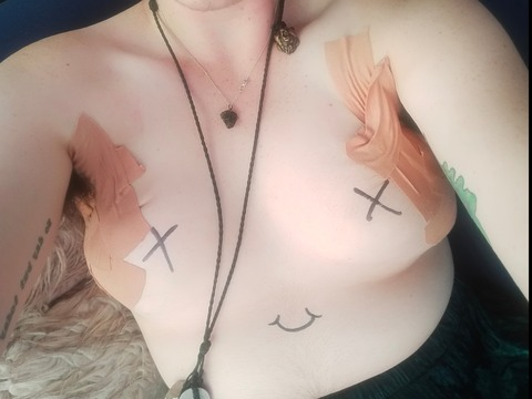 bigtiddedgothbf (daddie) OnlyFans Leaked Content 

 picture 2