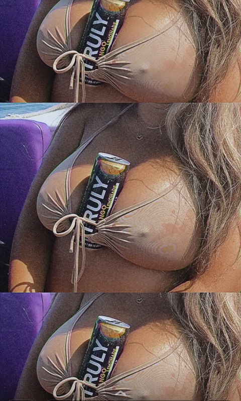 View bigtittiekrystal OnlyFans videos and photos for free 

 picture 2