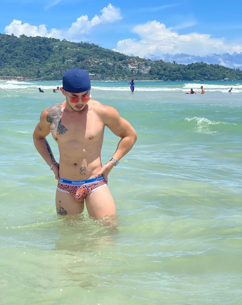 View bigtroyy OnlyFans content for free 

 picture 2
