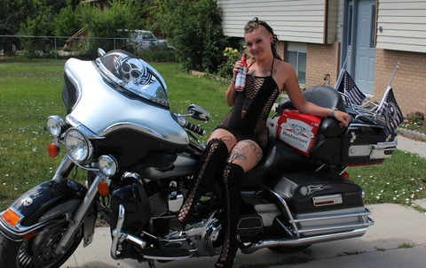 @bikerchick828 leaks Onlyfans gallery free 

 picture 2