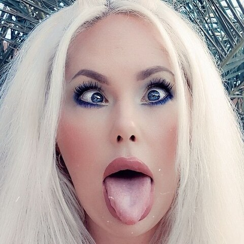 bimbosparklez OnlyFans Leak 

 picture 2