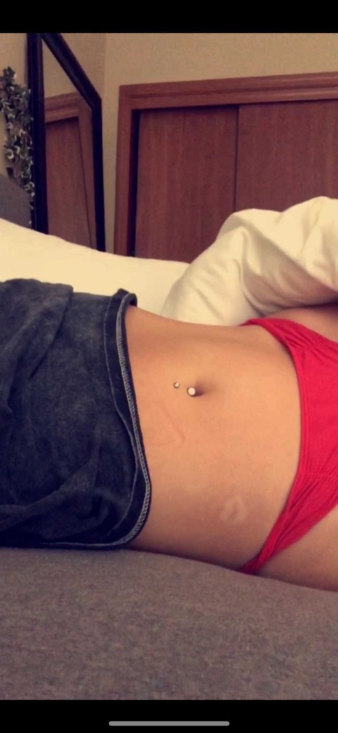 bitchinbby (bitch) free OnlyFans Leaked Content 

 picture 2