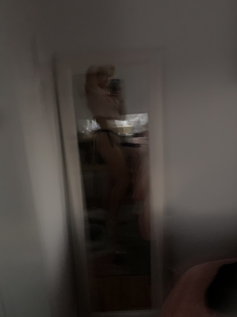 bitchmcconnel OnlyFans Leak 

 picture 2
