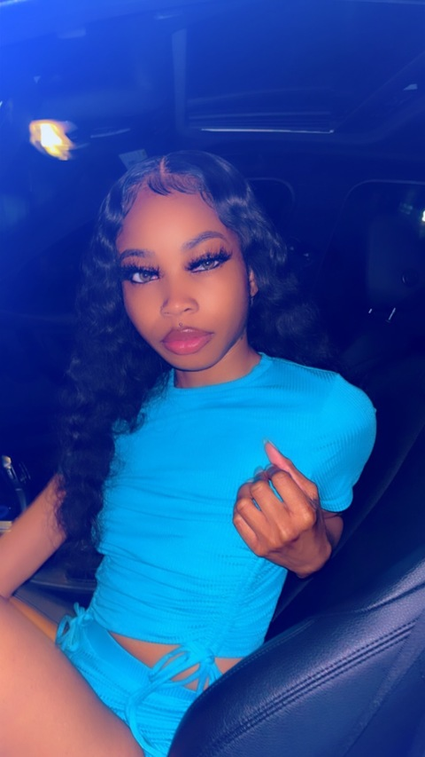 bittyyriches (Bittyy_x_riches) OnlyFans content 

 picture 2