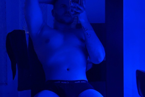 bla98 OnlyFans Leaked (5 Photos and 35 Videos) 

 picture 2
