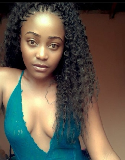 Onlyfans leaked black_cinderella 

 picture 2