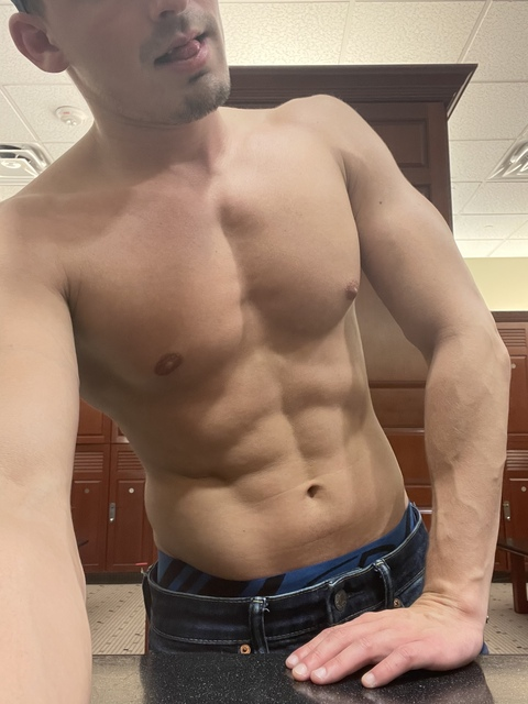 blake-btm OnlyFans Leaks (14 Photos and 6 Videos) 

 picture 2