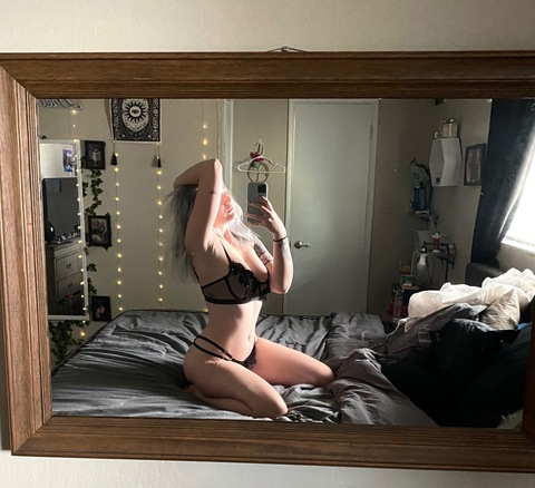 Onlyfans free blazey.babe 

 picture 2