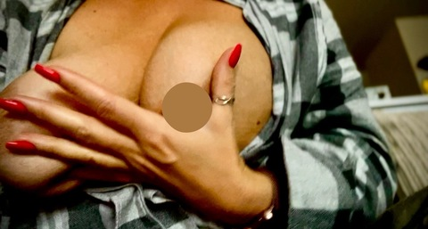 Download blonde_33 OnlyFans content for free 

 picture 2