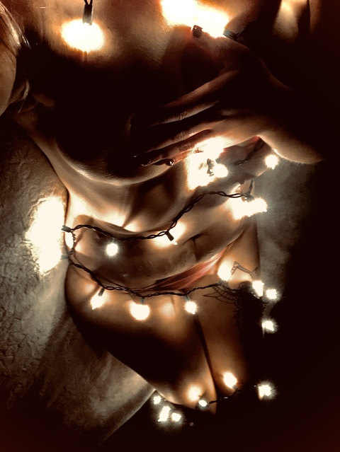 blondegirlnextdoor69 (Lou) OnlyFans Leaked Pictures and Videos 

 picture 2