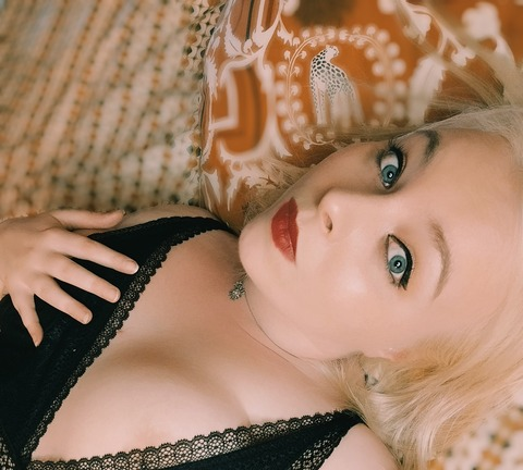 Download blondiie_x OnlyFans content free 

 picture 2
