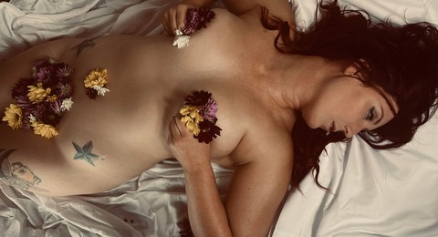 Free access to bluebutterflyofficial (Blue Butterfly) Leaks OnlyFans 

 picture 2