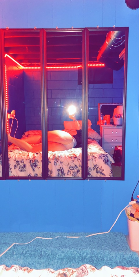 blueeyebabyxxx OnlyFans Leaked Photos and Videos 

 picture 2