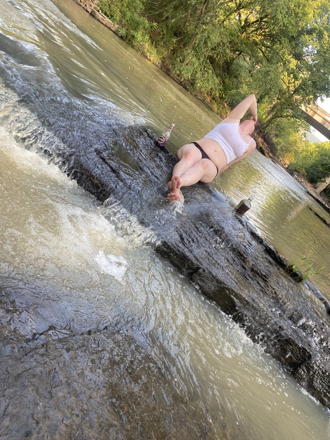 blueeyedbaddie22 OnlyFans Leaks (16 Photos and 11 Videos) 

 picture 2